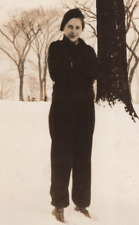 3H Photograph Beautiful Woman Winter Snow Scene Beret Lovely Portrait 1930-40's  picture
