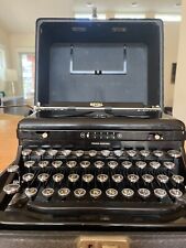 VINTAGE ROYAL MANUAL TYPEWRITER BLACK W/ CASE WORKS Has touch control. picture