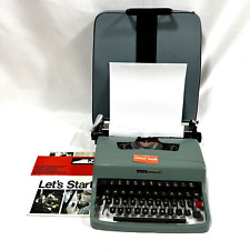 Olivetti  Lettera 32 Underwood Portable Manual Typewriter with Case picture