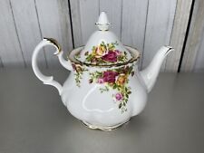 Vintage ROYAL ALBERT ENGLAND BONE CHINA OLD COUNTRY ROSES Teapot picture