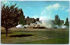 Postcard - Buckingham Memorial Fountain, Grant Park - Chicago, Illinois picture