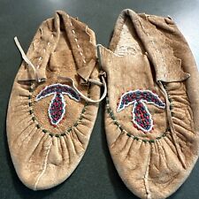 Moccasins, Vintage Native North American Indian Handmade Beaded Leather 9” By 4” picture