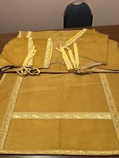 Fiddleback, Roman vestments: Cloth of Gold for Solemn High, Dalmatic and tunicle picture