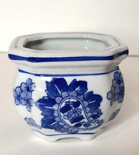 Chinese blue and white small ceramic flower pot 3 1/2