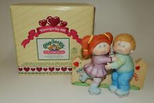 1985 Cabbage Patch Kids Boy & Girl Porcelain Figurine - Hugs & Kisses - MIB picture