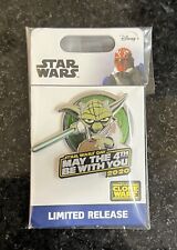 Disney Star Wars 2020 May the Fourth Be with You Pin Set LR Yoda Clone Wars picture