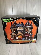 Lemax Spooky Town BLOOD OF THE VINE WINE CELLAR LIGHTED HALLOWEEN DECORATION picture