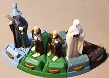Lot of 4 Vtg Lord of the Rings Action Figures Burger King 4 figures 5 bases  picture
