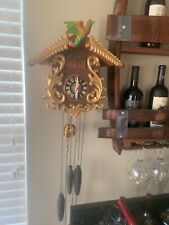BEAUTIFUL OLD VINTAGE SWITZERLAND MUSIC CUCKOO CLOCK.ROYAL CUCKOO AND LOVE BIRDS picture