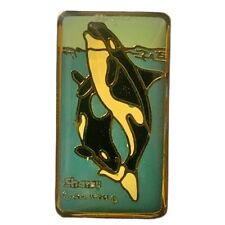 Vintage SeaWorld Shamu Orca Souvenir Pin picture