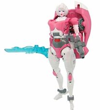 TRANSFORMERS LEGENDS LG10 Arcee picture
