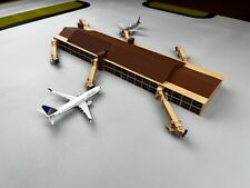 1:400 Model Airport Terminal | READ DESC. | Clipper Models picture