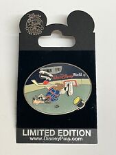 WDW 2007 Disney World GOOFY Playing Hockey Limited Edition Pin LE 1000 picture