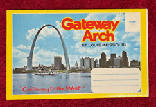 Postcards Folder ~ Gateway Arch ~ St Louis ~ Missouri ~ UNMAILED picture
