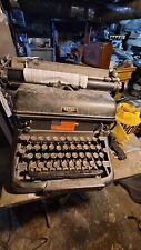 antique typewriter working picture
