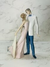 Lladro HAPPY ANNIVERSARY #6475 Formal Couple About to Kiss MINT picture