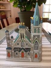 Dickens Keepsake Lighted Christmas Porcelain Cathedral 1995 picture