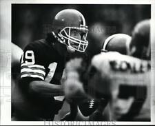 1989 Press Photo Bernie Kosar-football game scene - cvb50571 picture