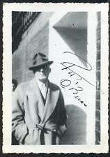 Pat O'Brien d1983 signed autograph auto 3x5 Photo American Film Actor picture