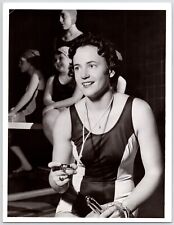 c1960s 1965 Worcester Swim Club~Coach Coralie O'Connor~VTG Massachusetts Photo picture