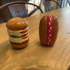 Vintage Unbranded Hot Dog and Hamburgers salt and pepper shakers picture