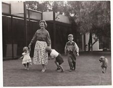 ACTRESS PITUKA DE FORONDA & CHILDREN OSVALDO SALAS NEW YORK 1950s Photo Y 259 picture