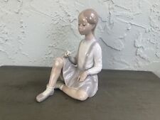 LADRO Spain Fine Porcelain “Girl with Flower” Figurine (H: 6-1/2”) picture