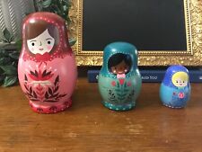 Set of 3 Wooden Nesting Dolls Brand New picture
