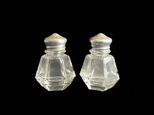 89. Vintage Glass Salt And Pepper Shakers picture
