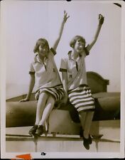 GA45 1926 Original Underwood Photo TWINS LABEL SELVES TO INDICATE IDENTITY Girls picture
