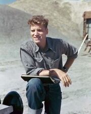 Burt Lancaster 1940s pose in shirt & jeans on location holds script 8x10 photo picture