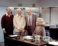 Mary Tyler Moore ShowMurray Ted Baxter Lou & Mary in news room 4x6 photo picture