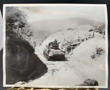 PRESS Photo Pori KOREAN Conflict WAR Military 8x10 Tank Battlefield 1952 US Army picture