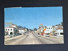 Postcard ATASCADERO, CALIFORNIA Street Scene Old Cars Hotels Restaurant. 1958 R5 picture