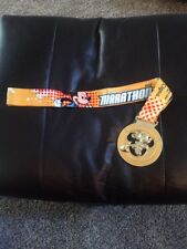 2015 WALT DISNEY WORLD MARATHON MEDAL NWOT GOLD WITH  LANYARD Authentic picture