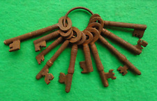 Bunch of 10 Antique / Vintage Old Keys. picture