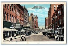 Des Moines Iowa Postcard Locust Street Looking East 6th Buildings c1920 Vintage picture