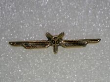 US AIR FORCE~AVIATION~PROPELLER AND WINGS~VINTAGE GOLD TONE METAL TIE TACK PIN picture