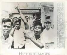 1963 Press Photo Malaysians Demonstrate at Indonesian Embassy, Kuala Lumpur picture