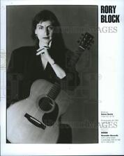 1992 Press Photo Rory Block Blues Guitarist Singer - RRV15953 picture