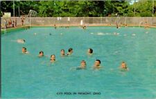 1950'S. CITY POOL IN FREMONT, OH. POSTCARD FF3 picture