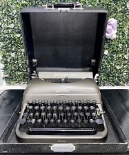 Vintage 1948 Remington Rand De Luxe Model  Portable Typewriter With Case Tested picture