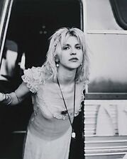 BEAUTIFUL COURTNEY LOVE (HOLE) 5X7 Photo picture