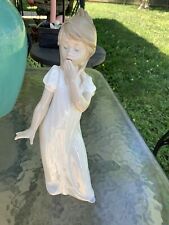 Nao by Lladro Porcelain Figurine Girl Yawning Covering Mouth 11