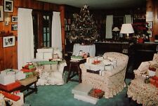 Vintage Postcard, HYDE PARK, NY, Eleanor Roosevelt Val-Kill Cottage At Christmas picture