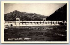 Oregon Bonneville Dam Scenic Landmark Mountain Landscape BW UNP Postcard picture