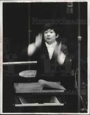 1968 Press Photo Seiji Ozawa in recording session with the Toronto orchestra picture