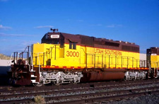 Utah Southern 3000 SD40-2 @ IRON SPRINGS, UT-jULY 10, 2010ORIGINAL TRAIN SLIDE picture