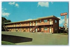 1965 Town Motel Intersection Exterior Building Russellville Kentucky KY Postcard picture
