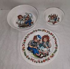 1969 ONEIDA DELUXE RAGGEDY ANN AND ANDY PLASTIC DISHES 3258 3243 3119  picture